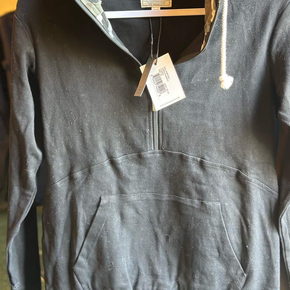Ampersand Black Camo-Lined Zip-Up XS NEW